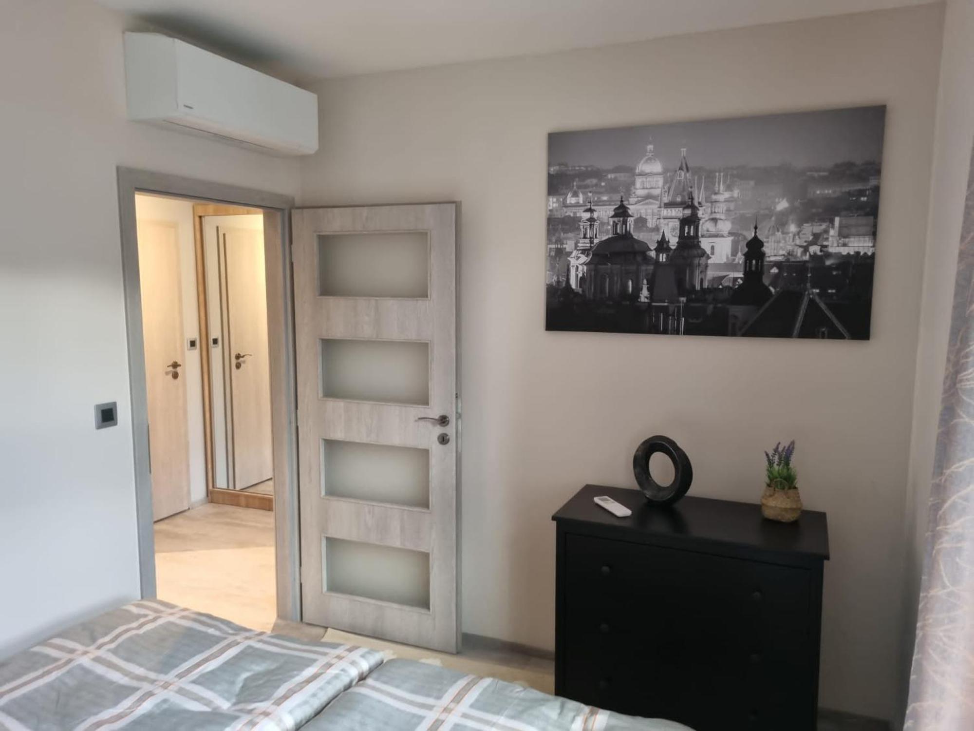 Vltava Design Apartments Прага Екстер'єр фото