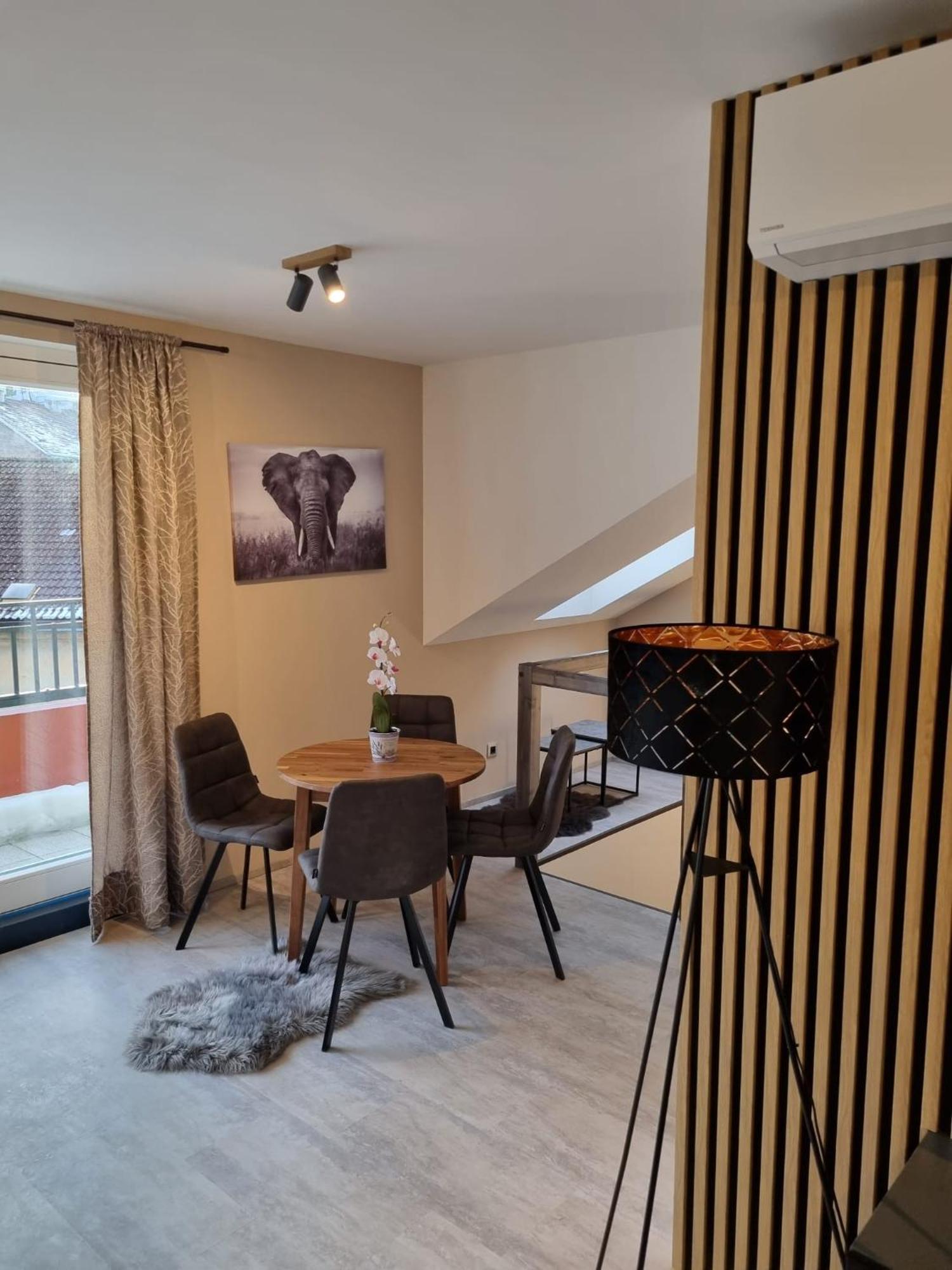Vltava Design Apartments Прага Екстер'єр фото